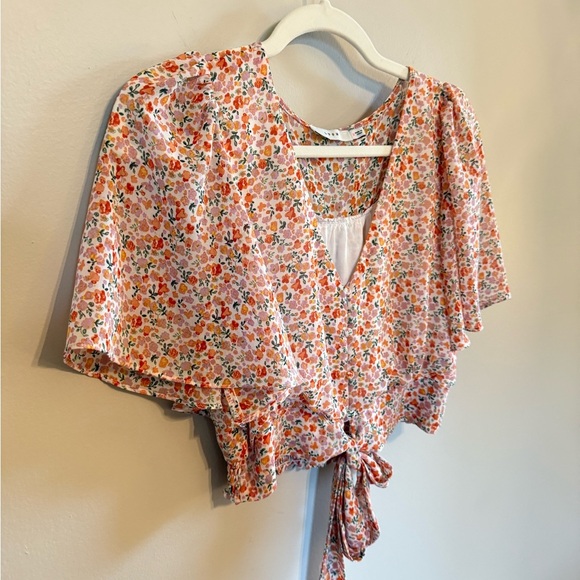 Lush • Cropped Orange Floral Tie Waist with‎ Button Front V Neck Sz Sm Summer - Picture 4 of 10